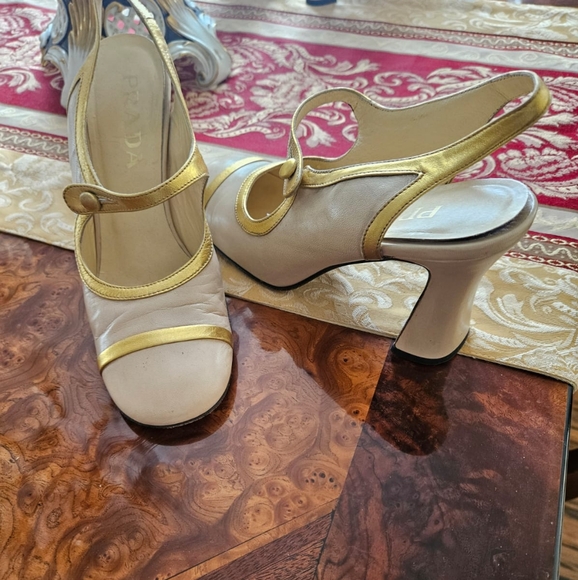Prada Shoes - Prada Shoes sz 7